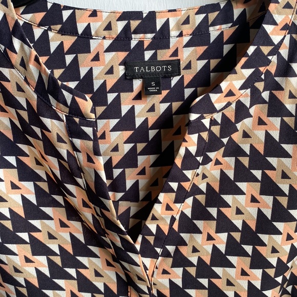Talbots Triangle Patterned Long Sleeve Popover Blouse size Small - Picture 2 of 7